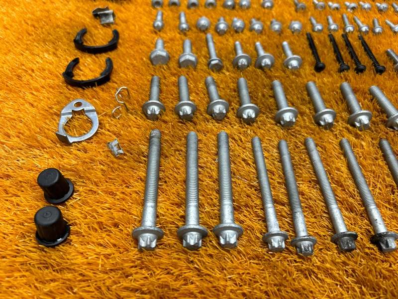 Болты и гайки ДВС, 810 рублей, Красноярск