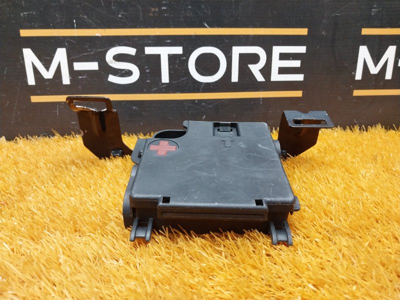 Клемма аккумулятора плюс, 500 рублей, Красноярск