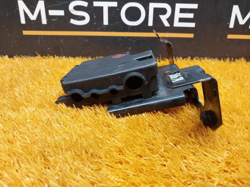 Клемма аккумулятора плюс, 500 рублей, Красноярск