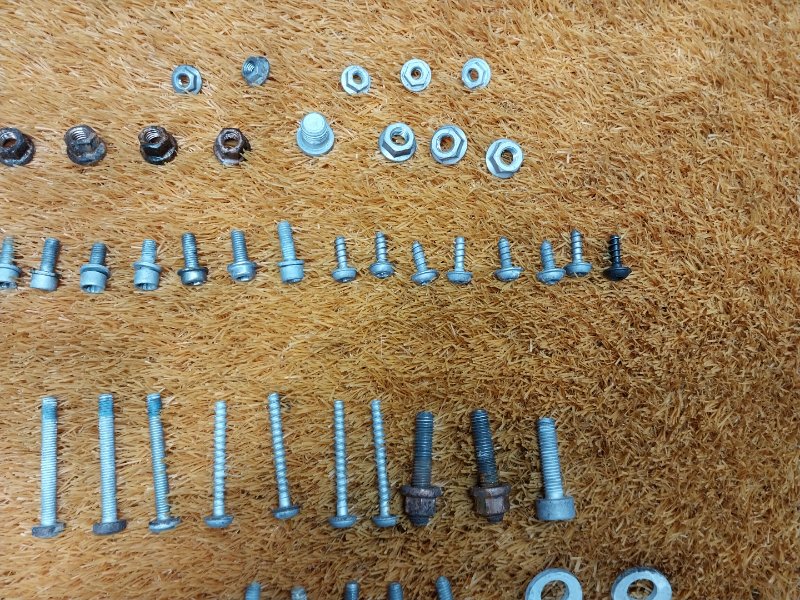 Болты и гайки ДВС, 630 рублей, Красноярск