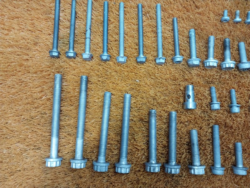 Болты и гайки ДВС, 630 рублей, Красноярск