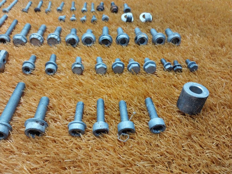 Болты и гайки ДВС, 630 рублей, Красноярск