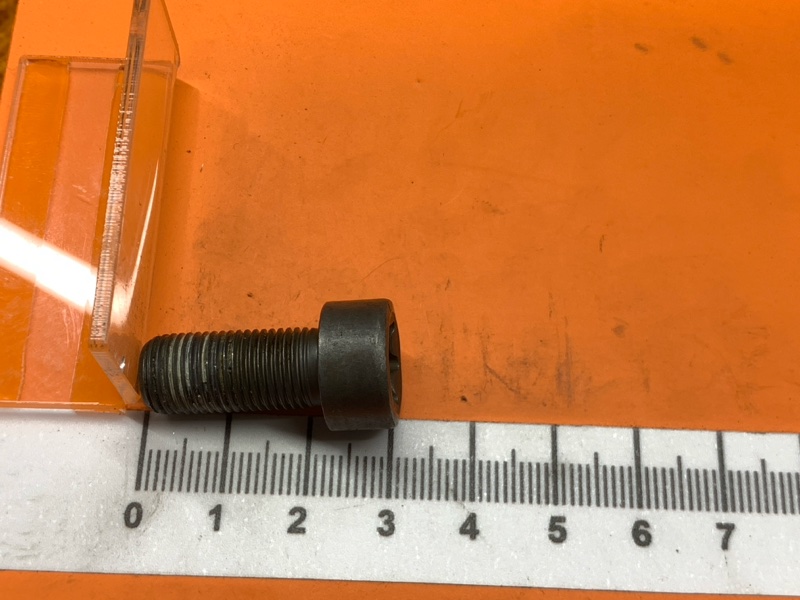 Болт маховика, 510 рублей, Красноярск