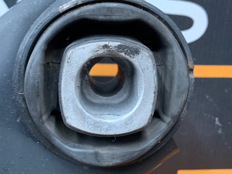 Балка поперечная (подрамник), 2500 рублей, Красноярск