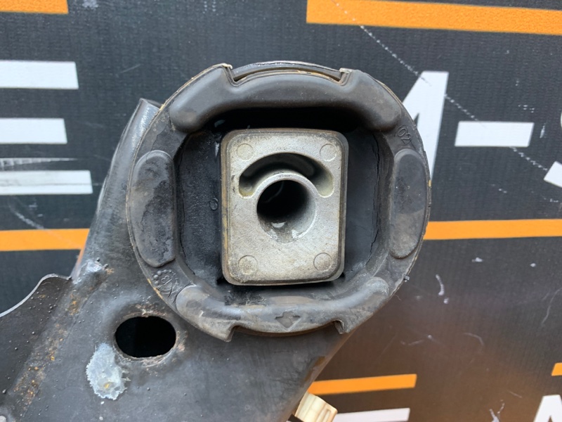 Балка поперечная (подрамник), 2500 рублей, Красноярск