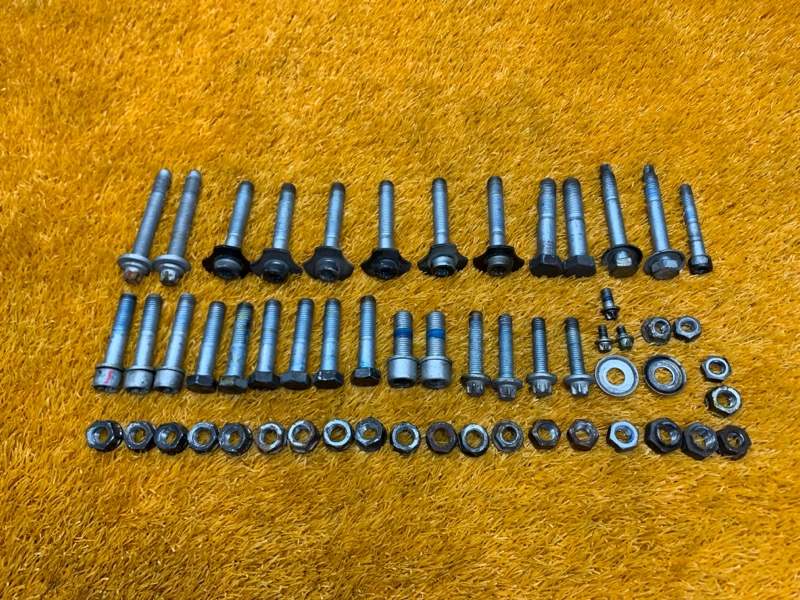 Болты и гайки ДВС, 570 рублей, Красноярск