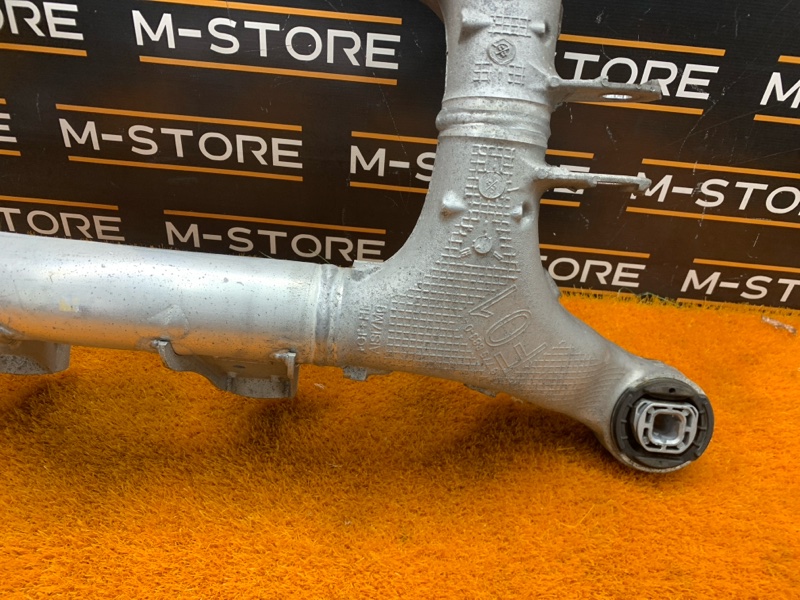 Балка поперечная (подрамник), 3800 рублей, Красноярск