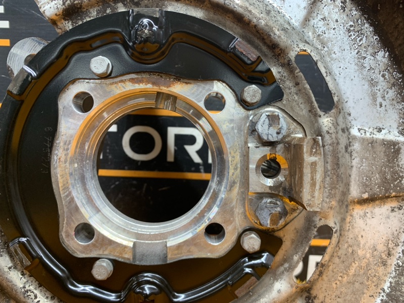 кулак поворотный, 2000 рублей, Красноярск