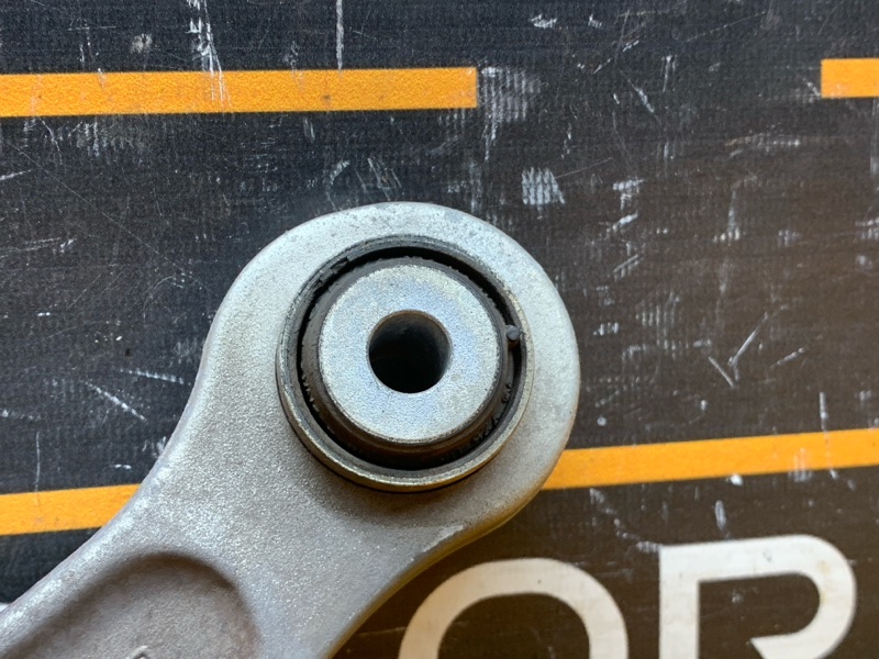 Рычаг подвески верхний, 960 рублей, Красноярск