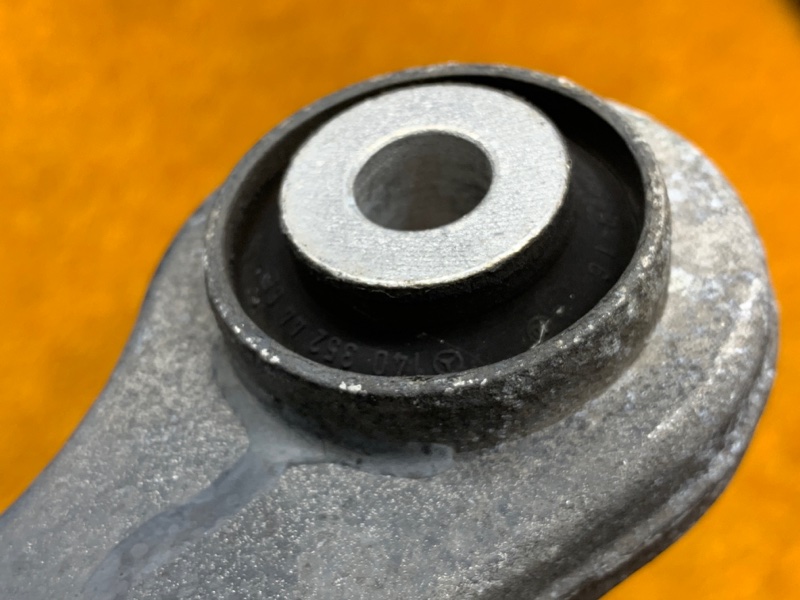 Рычаг подвески верхний, 500 рублей, Красноярск