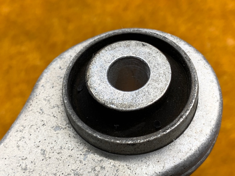 Рычаг подвески верхний, 500 рублей, Красноярск