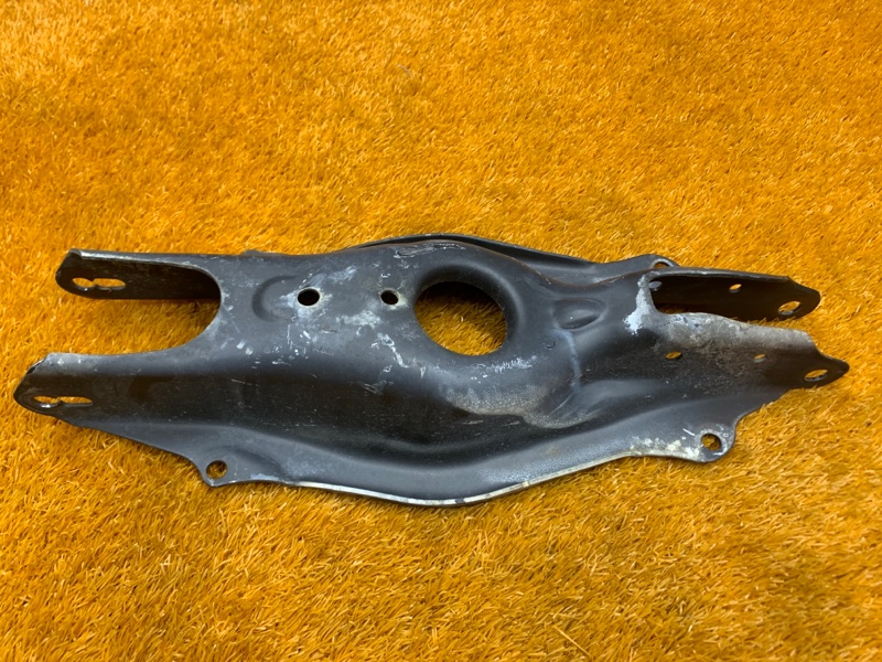 Рычаг подвески нижний, 1000 рублей, Красноярск