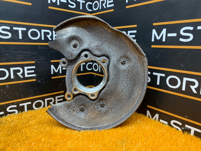 кулак поворотный, 1400 рублей, Красноярск