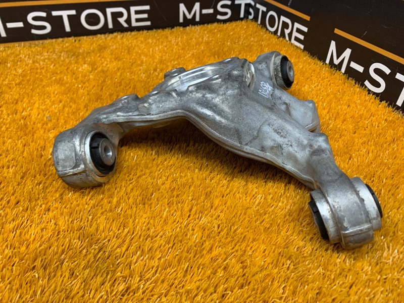 кулак поворотный, 2000 рублей, Красноярск