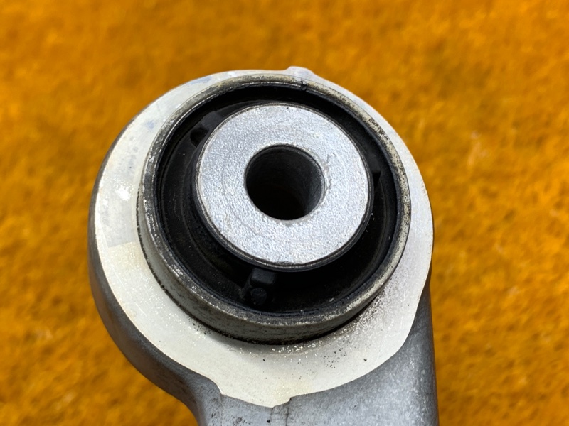 кулак поворотный, 2000 рублей, Красноярск