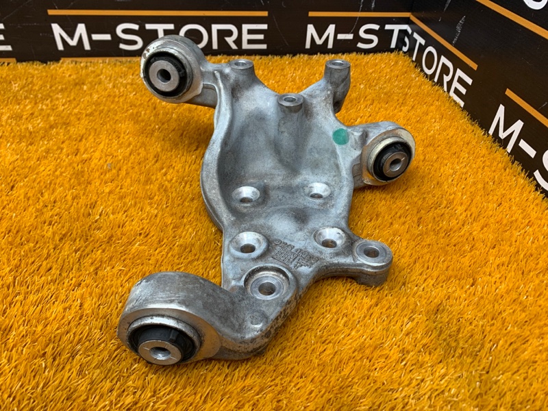 кулак поворотный, 2000 рублей, Красноярск