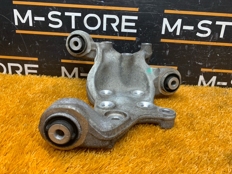 кулак поворотный, 2000 рублей, Красноярск