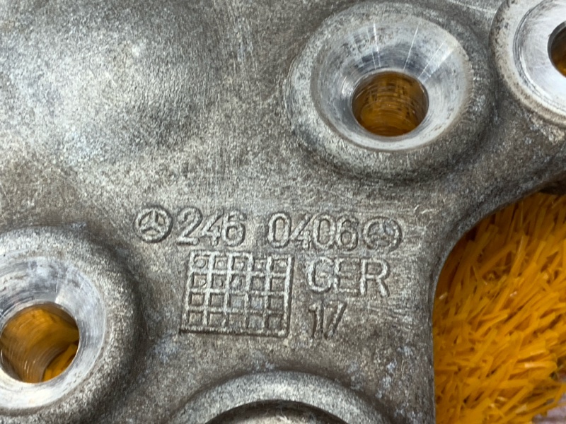 кулак поворотный, 2000 рублей, Красноярск