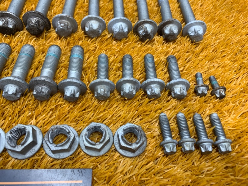 Болты и гайки задней подвески, 630 рублей, Красноярск