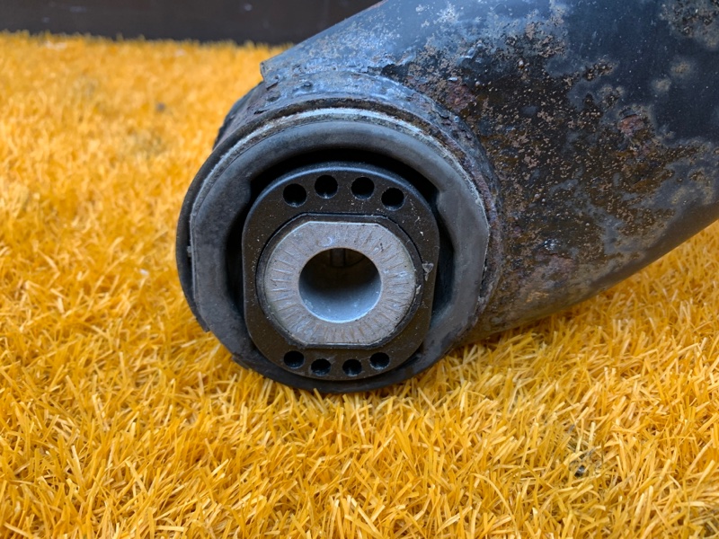 Балка поперечная (подрамник), 4000 рублей, Красноярск