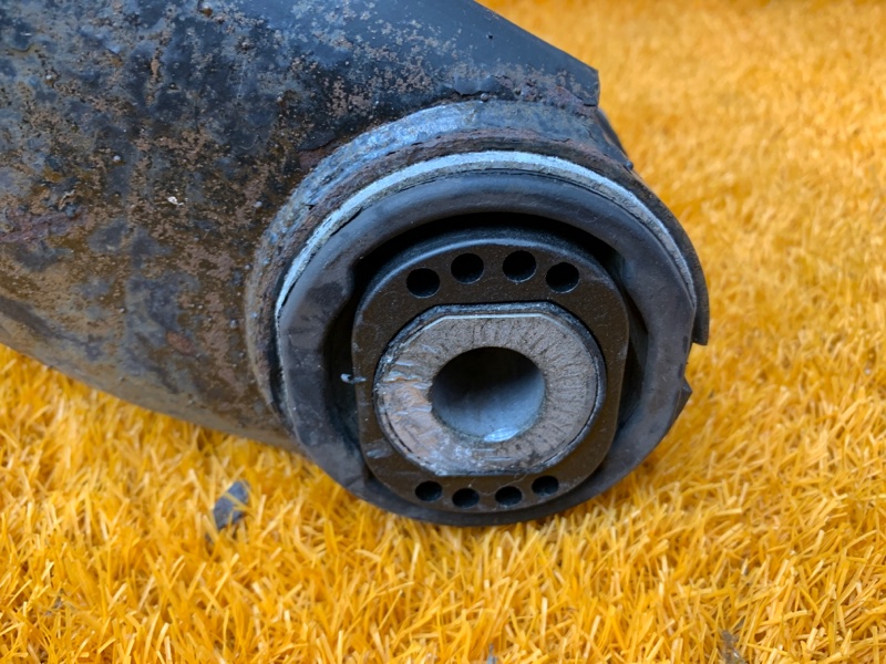 Балка поперечная (подрамник), 4000 рублей, Красноярск