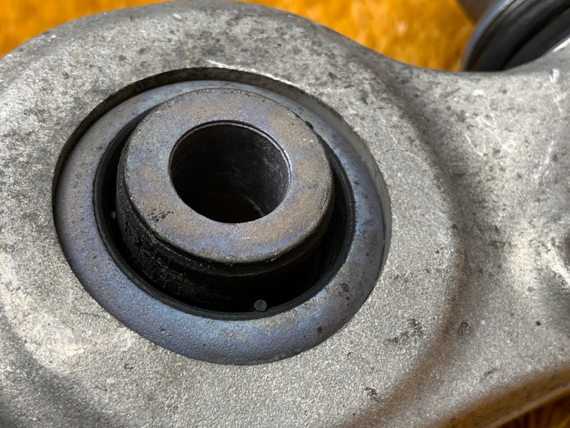 Рычаг подвески нижний, 2880 рублей, Красноярск