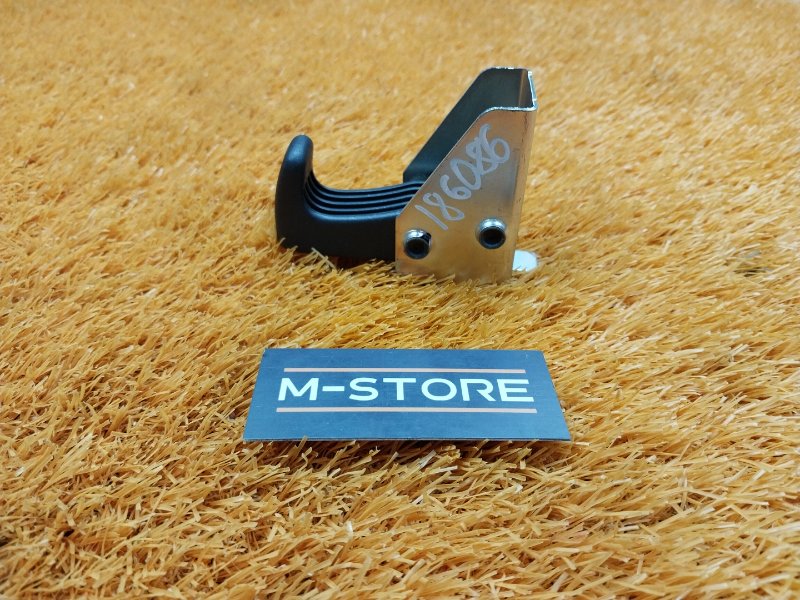 крючок багажника, 340 рублей, Красноярск