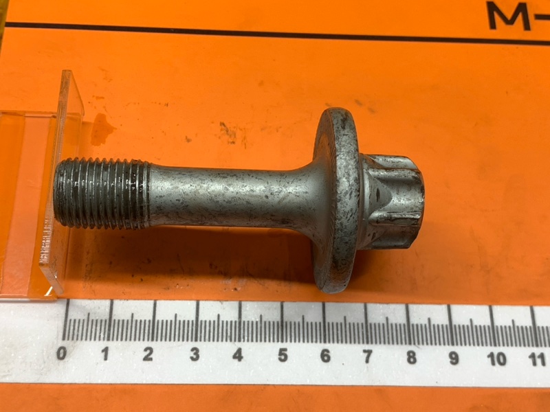 Болт привода, 300 рублей, Красноярск