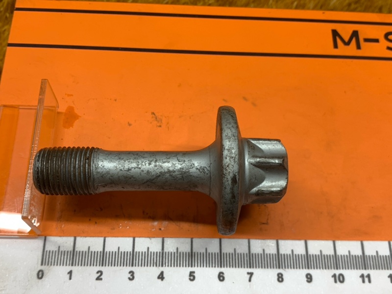 Болт привода, 300 рублей, Красноярск