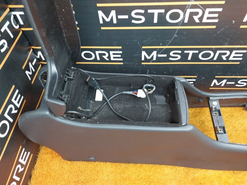 подлокотник, 2440 рублей, Красноярск