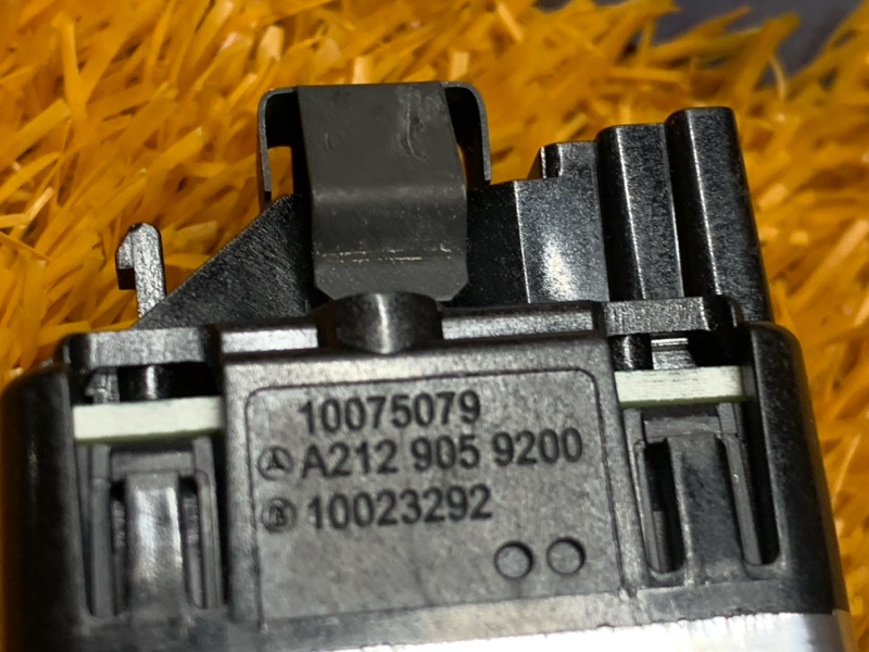 Кнопка открывания багажника, 350 рублей, Красноярск