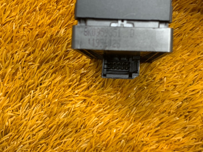 Блок управления стеклоподъемниками, 2000 рублей, Красноярск