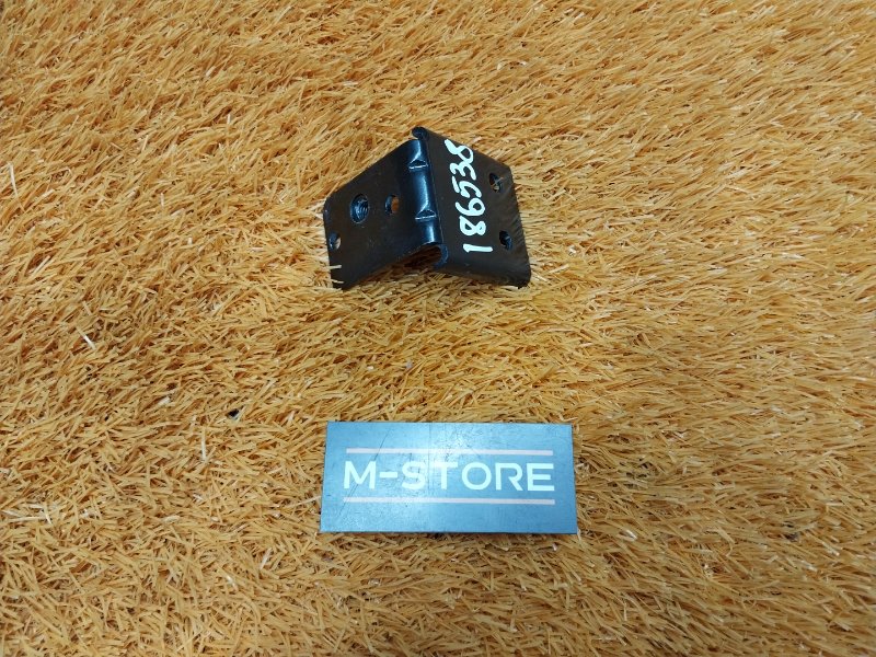 кронштейн, 200 рублей, Красноярск