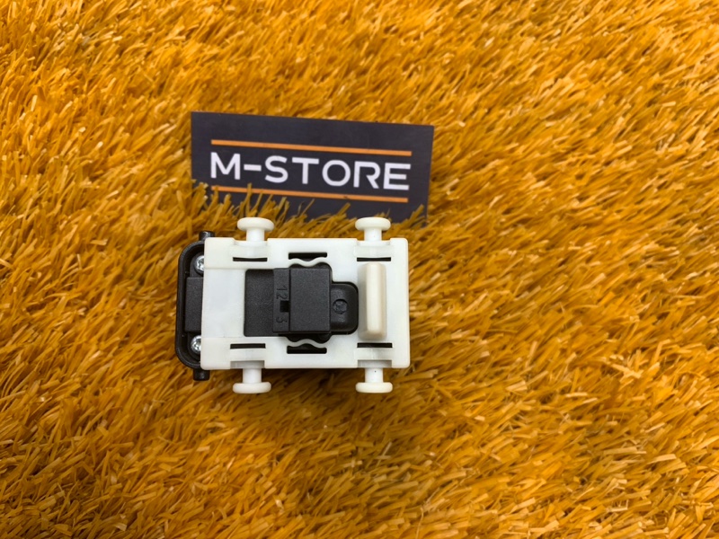 кнопка стеклоподъемника, 300 рублей, Красноярск