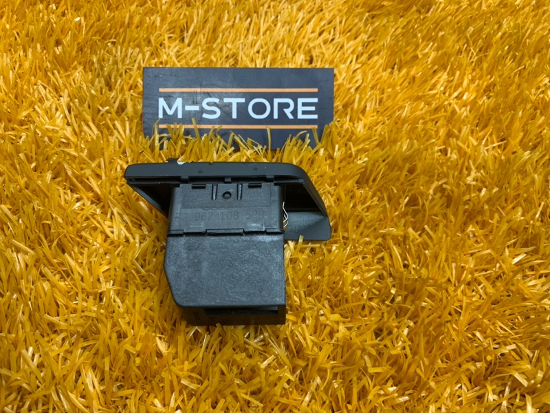 Кнопка центрального замка, 200 рублей, Красноярск