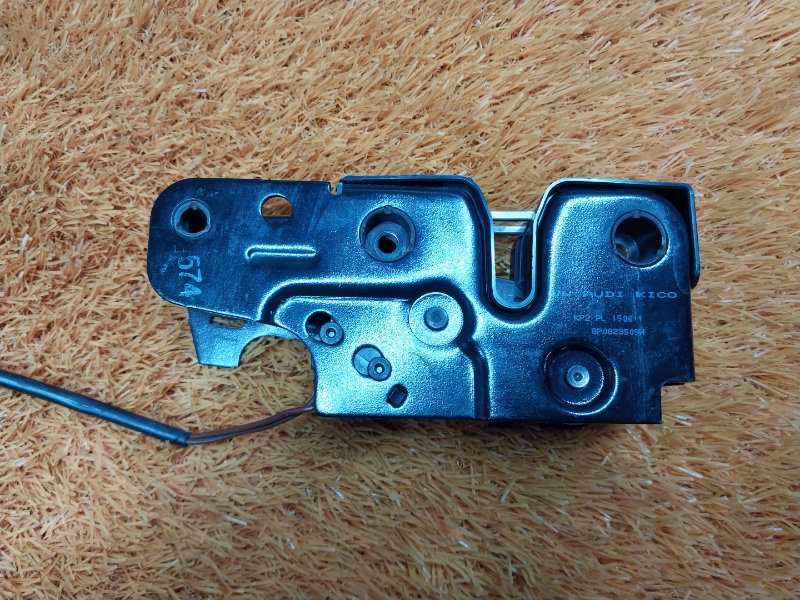 замок капота, 1300 рублей, Красноярск