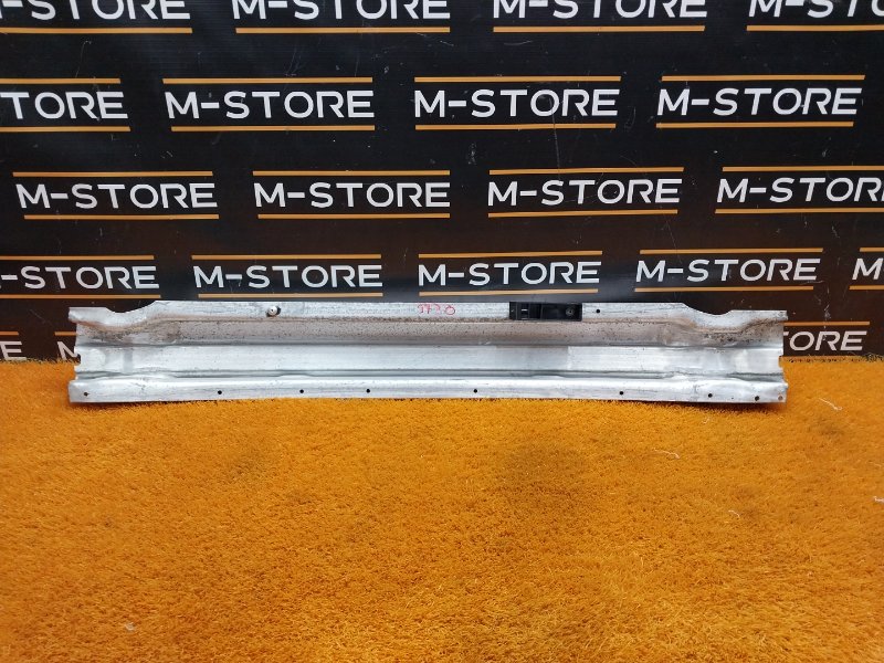 усилитель бампера, 1060 рублей, Красноярск