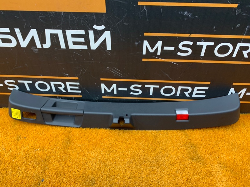 обшивка двери багажника, 1920 рублей, Красноярск