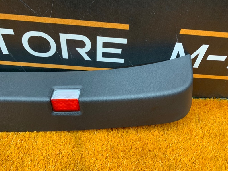 обшивка двери багажника, 1920 рублей, Красноярск