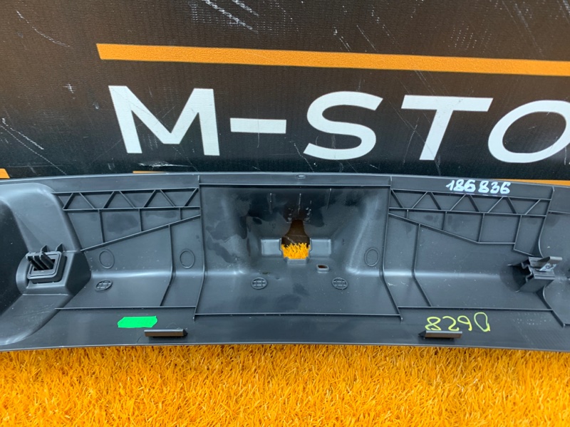 обшивка двери багажника, 1920 рублей, Красноярск