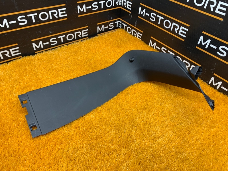 обшивка двери багажника, 510 рублей, Красноярск