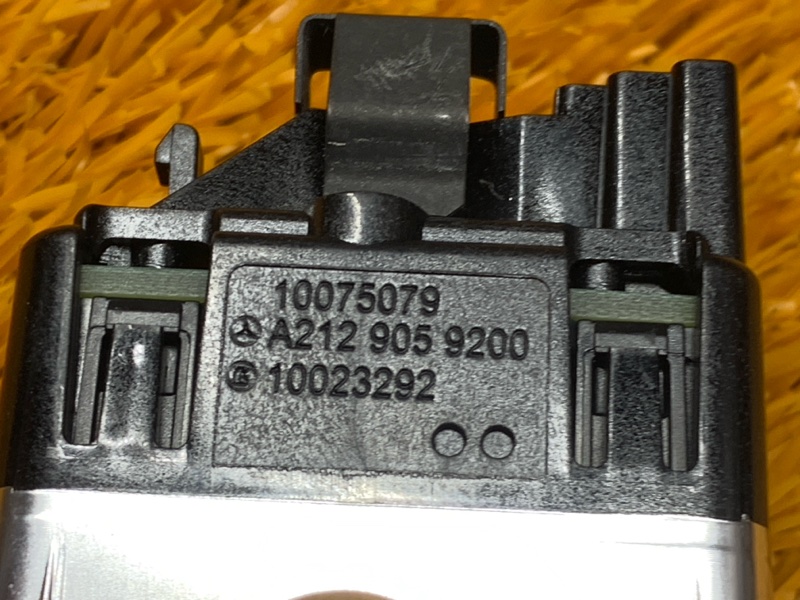 Кнопка открывания багажника, 350 рублей, Красноярск