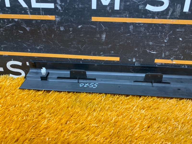 Накладка на порог салона, 300 рублей, Красноярск