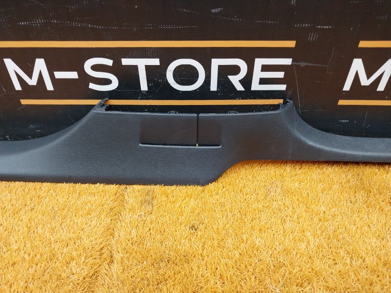 Накладка на порог салона, 980 рублей, Красноярск