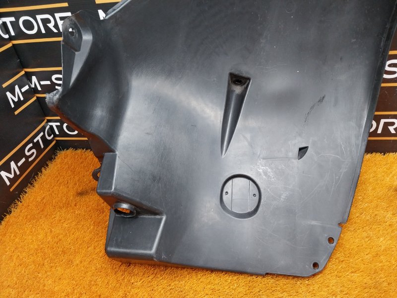 подкрылок, 1200 рублей, Красноярск