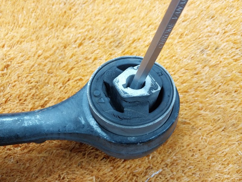 Рычаг подвески нижний, 1000 рублей, Красноярск