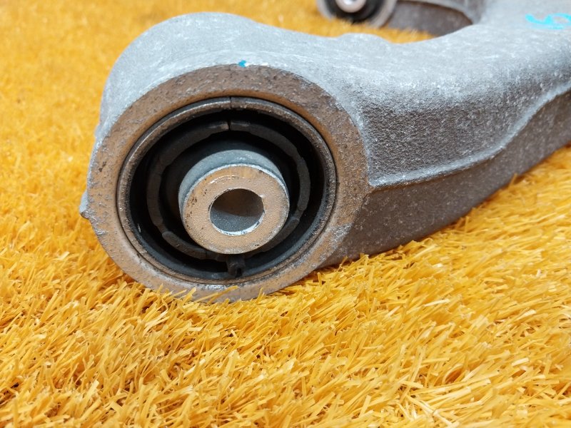 Рычаг подвески нижний, 1000 рублей, Красноярск