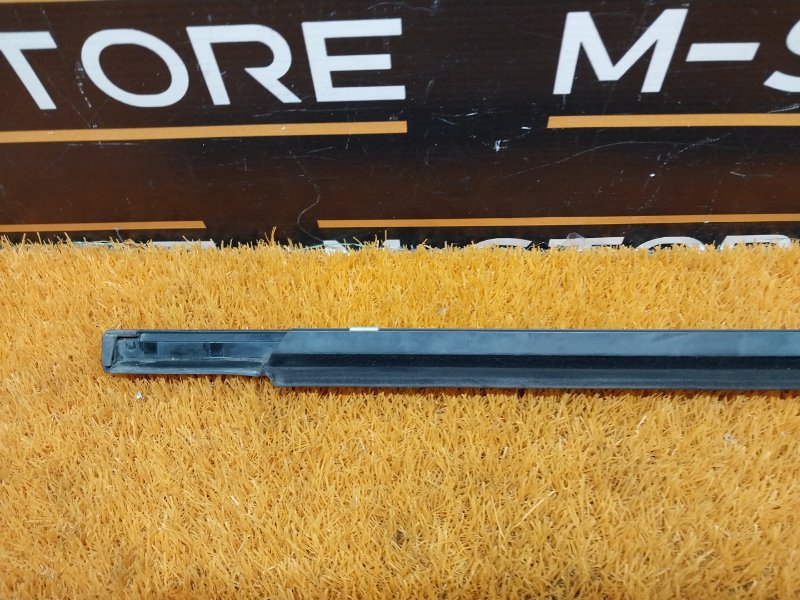 Молдинг стекла внешний, 600 рублей, Красноярск