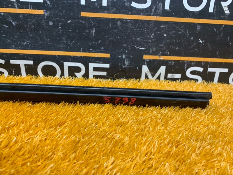 Молдинг стекла внешний, 670 рублей, Красноярск