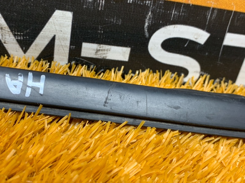 Молдинг стекла внешний, 670 рублей, Красноярск